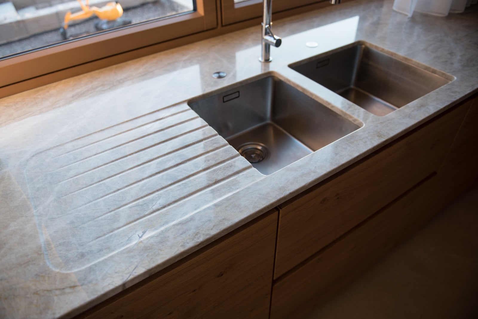 STRACK DESIGN | Küchenarbeitsplatten aus Naturstein